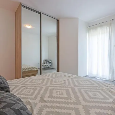 Belas Apartment *